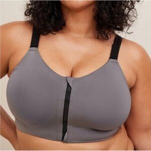 Torrid High Impact Women's Gray Front-Closure Sports Bra